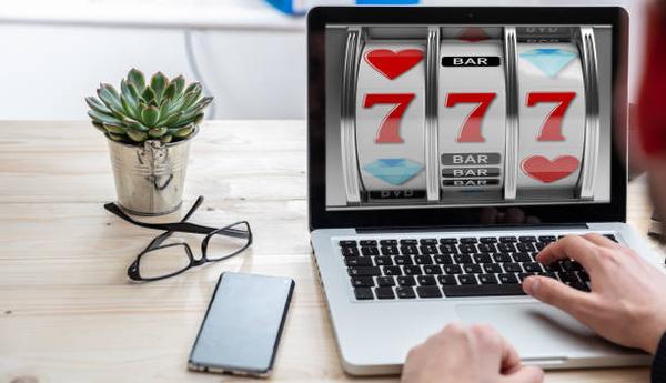 What Experienced Players Notice Across best online casino sites Singapore