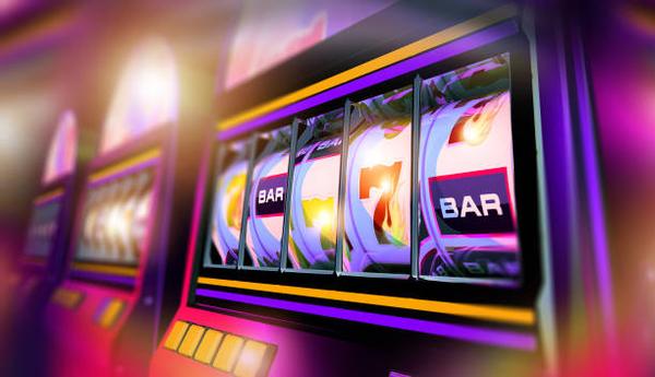 How Players Discover Hidden Features on online casino Singapore